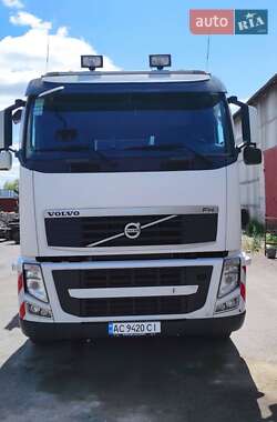 Тягач Volvo FH 13 2010 в 