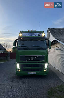 Тягач Volvo FH 13 2010 в 