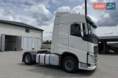 Тягач Volvo FH 13 2013 в 