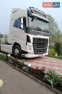 Тягач Volvo FH 13 2014 в 