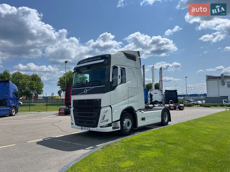 Тягач Volvo FH 13 2021 в Киеве