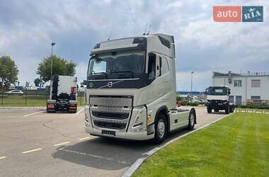 Тягач Volvo FH 13 2021 в Киеве