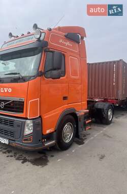 Тягач Volvo FH 13 2009 в Черноморске