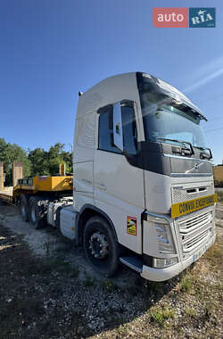 Тягач Volvo FH 13 2014 в Черновцах