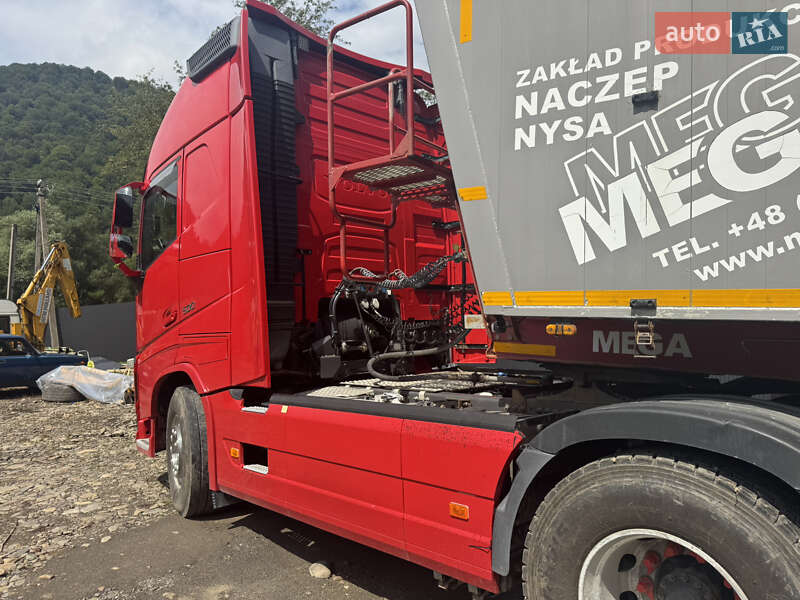 Зерновоз Volvo FH 13 2013 в Межгорье