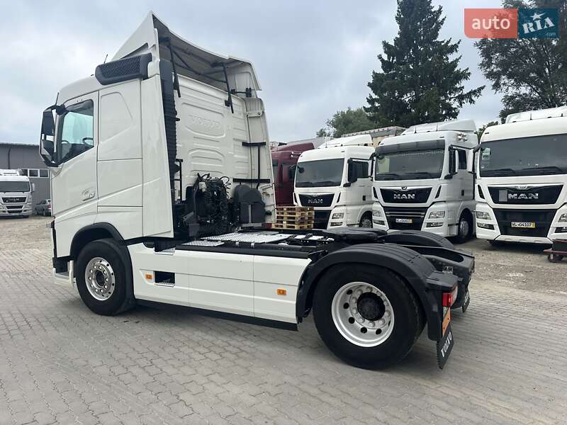 Тягач Volvo FH 13 2016 в Калуше фото 8 Тягач Volvo FH 13 2016 в Калуше