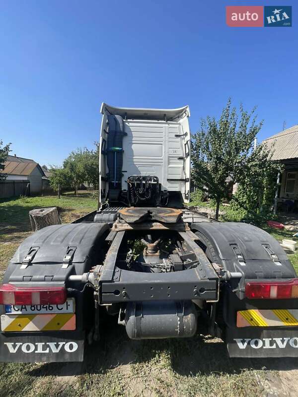 Тягач Volvo FH 13 2006 в Драбове
