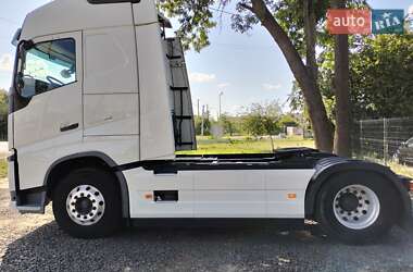 Тягач Volvo FH 13 2015 в 