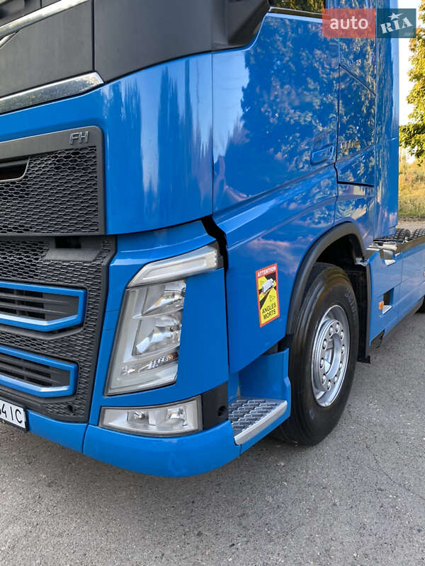Тягач Volvo FH 13 2014 в Рівному фото 19 Тягач Volvo FH 13 2014 в Рівному