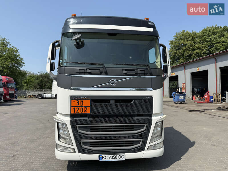 Тягач Volvo FH 13 2015 в Львові фото 2 Тягач Volvo FH 13 2015 в Львові