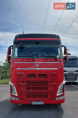 Тягач Volvo FH 13 2015 в Мукачевому