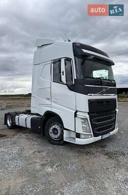 Тягач Volvo FH 13 2015 в  фото 5 Тягач Volvo FH 13 2015 в