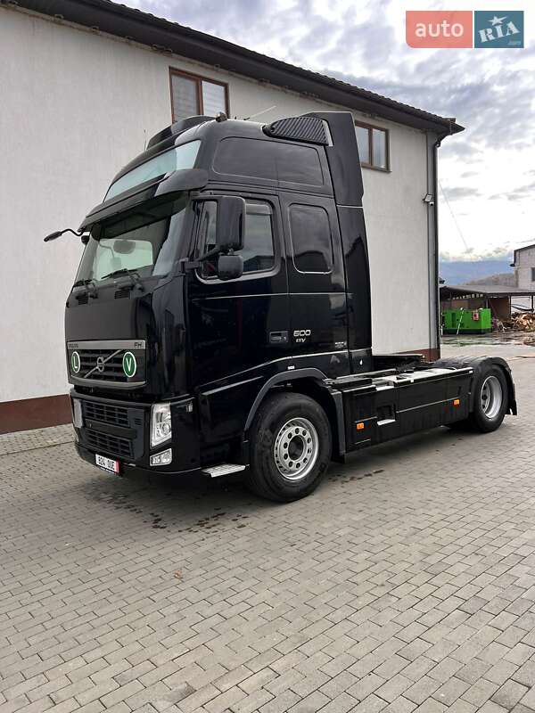 Тягач Volvo FH 13 2012 в Тячеві