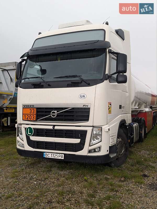 Бензовоз Volvo FH 13 2011 в Долине