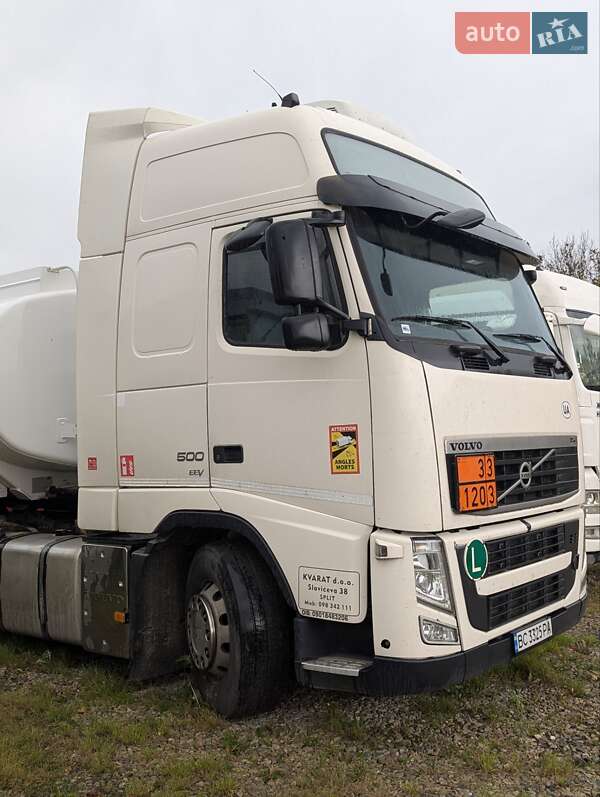 Бензовоз Volvo FH 13 2011 в Долине