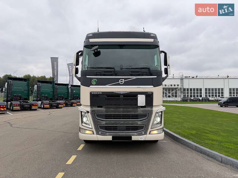 Тягач Volvo FH 13 2015 в Киеве фото 3 Тягач Volvo FH 13 2015 в Киеве