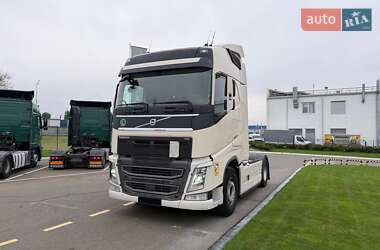 Тягач Volvo FH 13 2016 в Киеве
