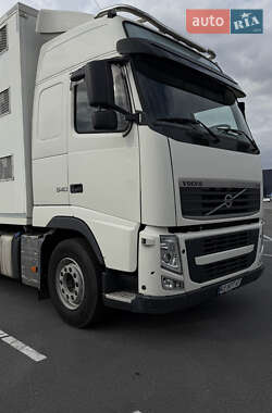 Для перевозки животных Volvo FH 13 2012 в Днепре