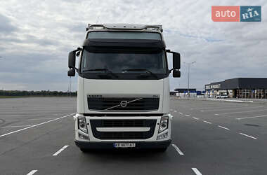 Для перевозки животных Volvo FH 13 2012 в Днепре