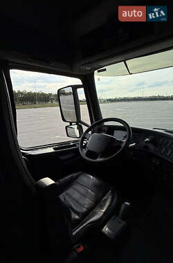 Для перевозки животных Volvo FH 13 2012 в Днепре