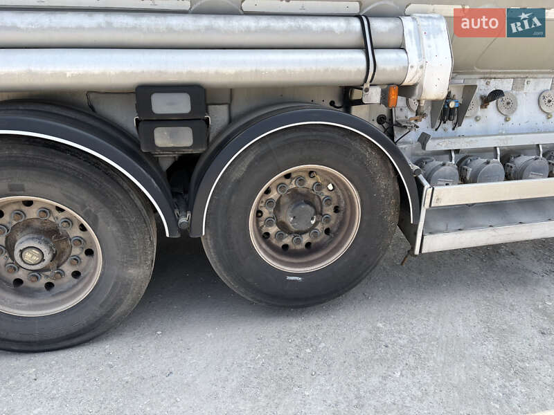 Тягач Volvo FH 13 2015 в Тернополі фото 11 Тягач Volvo FH 13 2015 в Тернополі