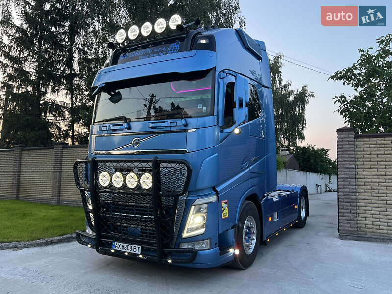 Тягач Volvo FH 13 2018 в Дніпрі фото 11 Тягач Volvo FH 13 2018 в Дніпрі