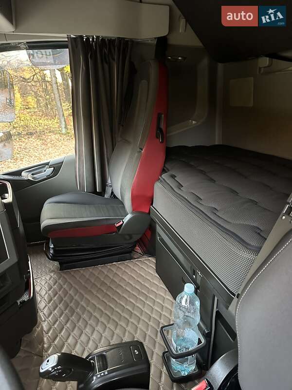 Тягач Volvo FH 13 2015 в Бродах фото 75 Тягач Volvo FH 13 2015 в Бродах