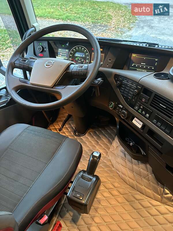 Тягач Volvo FH 13 2015 в Бродах фото 93 Тягач Volvo FH 13 2015 в Бродах