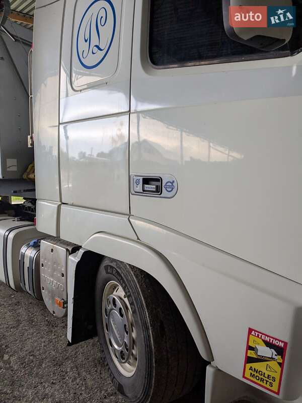 Самосвал Volvo FH 13 2007 в Косове