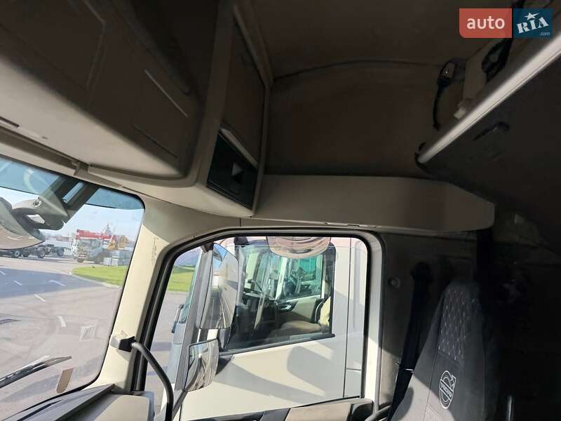 Тягач Volvo FH 13 2015 в Киеве фото 17 Тягач Volvo FH 13 2015 в Киеве