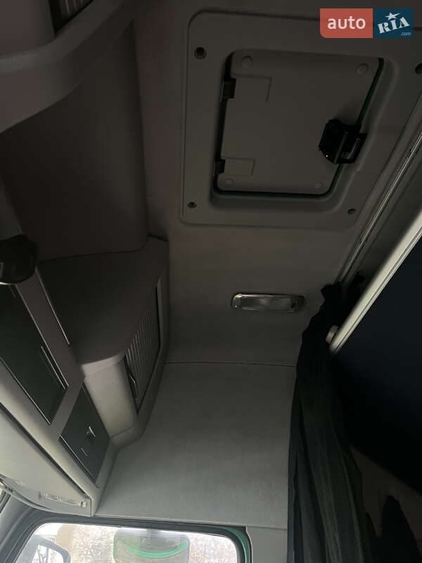 Тягач Volvo FH 13 2013 в Києві фото 12 Тягач Volvo FH 13 2013 в Києві