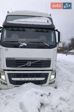 Тентований Volvo FH 13 2010 в Львові