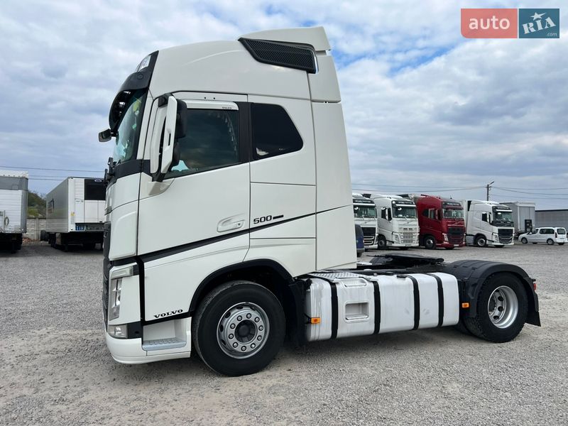 Тягач Volvo FH 13 2015 в Іршаві