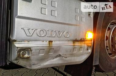 Контейнеровоз Volvo FH 16 2017 в Черновцах