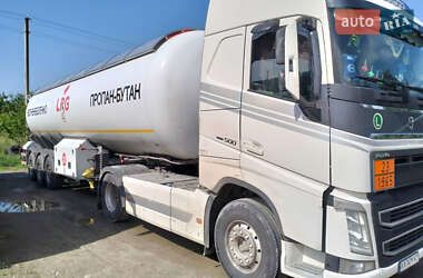 Бензовоз Volvo FH 16 2014 в 