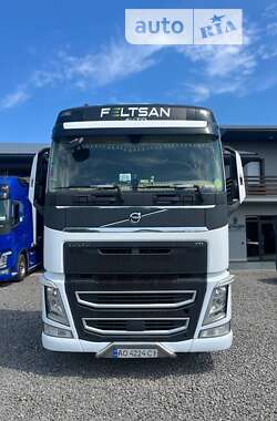 Тягач Volvo FH 16 2015 в Иршаве