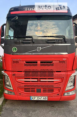 Зерновоз Volvo FH 16 2013 в Почаєві