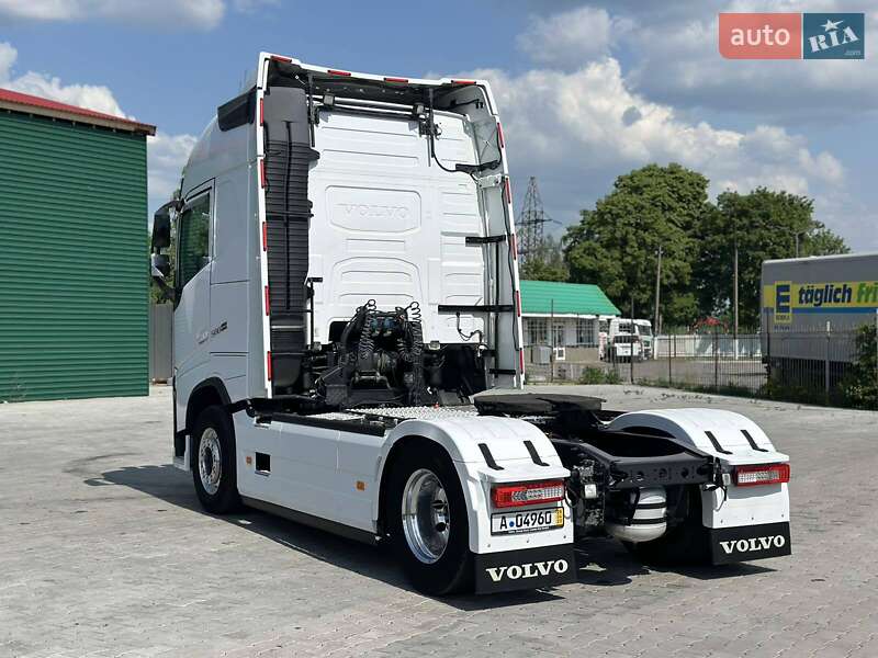 Тентованый Volvo FH 16 2015 в Сумах