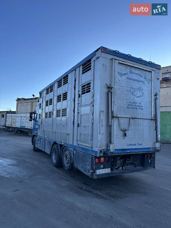 Для перевезення тварин Volvo FH 16 2011 в Первомайську