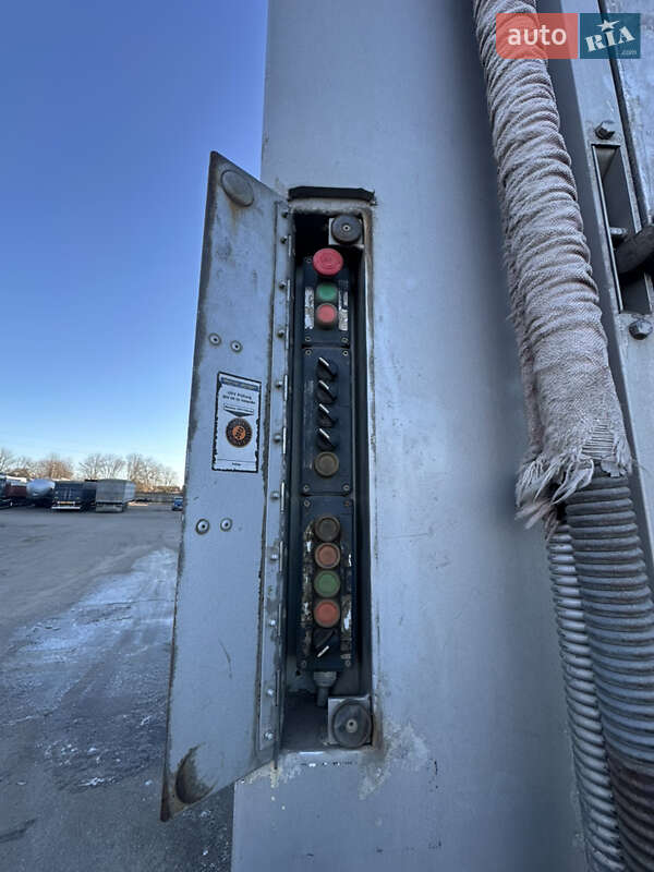 Для перевезення тварин Volvo FH 16 2011 в Первомайську