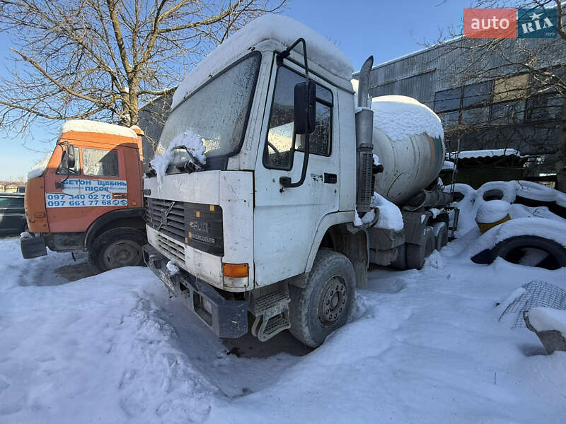 Бетономешалка (Миксер) Volvo FL 10 1985 в Львове