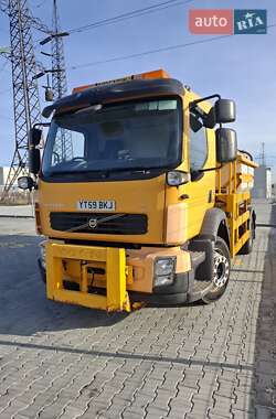 Снігоприбиральна машина Volvo FL 14 2009 в Львові