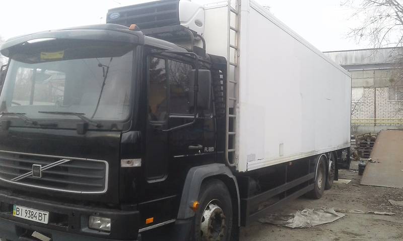 Рефрижератор Volvo FL 6 2006 в Киеве