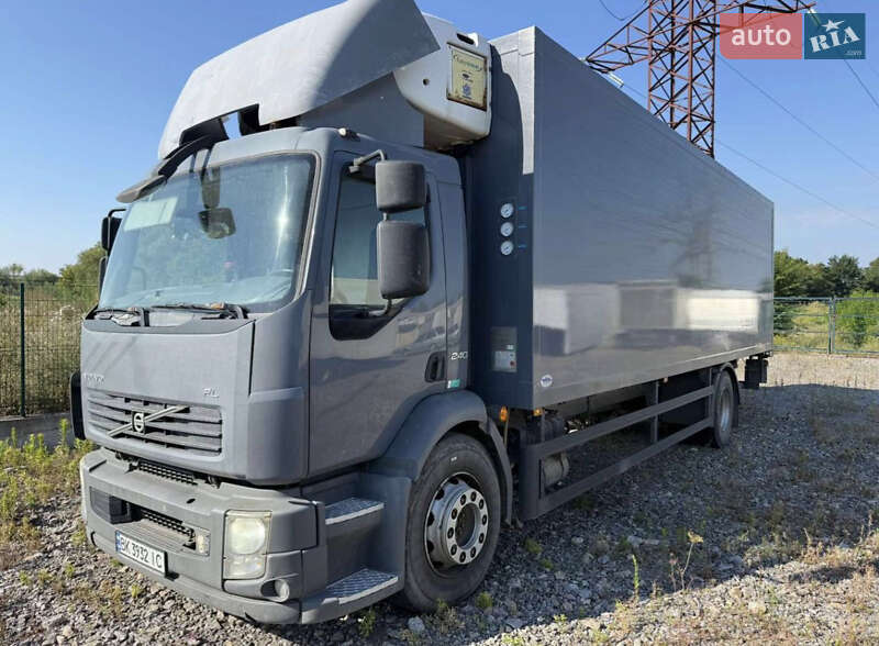 Рефрижератор Volvo FL 7 2010 в Виннице