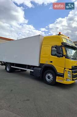 Грузовой фургон Volvo FM 11 2015 в 