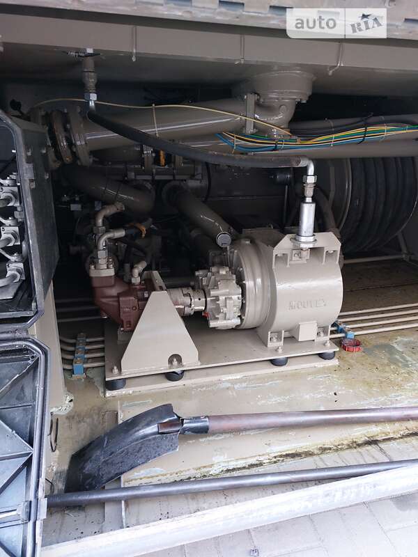 Бензовоз Volvo FM 12 2013 в Киеве