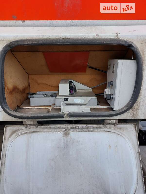 Бензовоз Volvo FM 12 2013 в Киеве