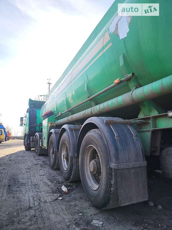 Бензовоз Volvo FM 12 2012 в Днепре
