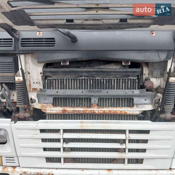 Тягач Volvo FM 12 2000 в Чернигове