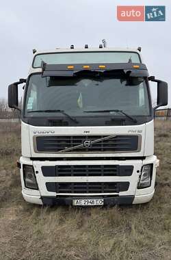 Зерновоз Volvo FM 12 2005 в 